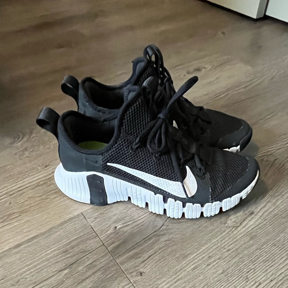 Nike “Free” Metcon 3